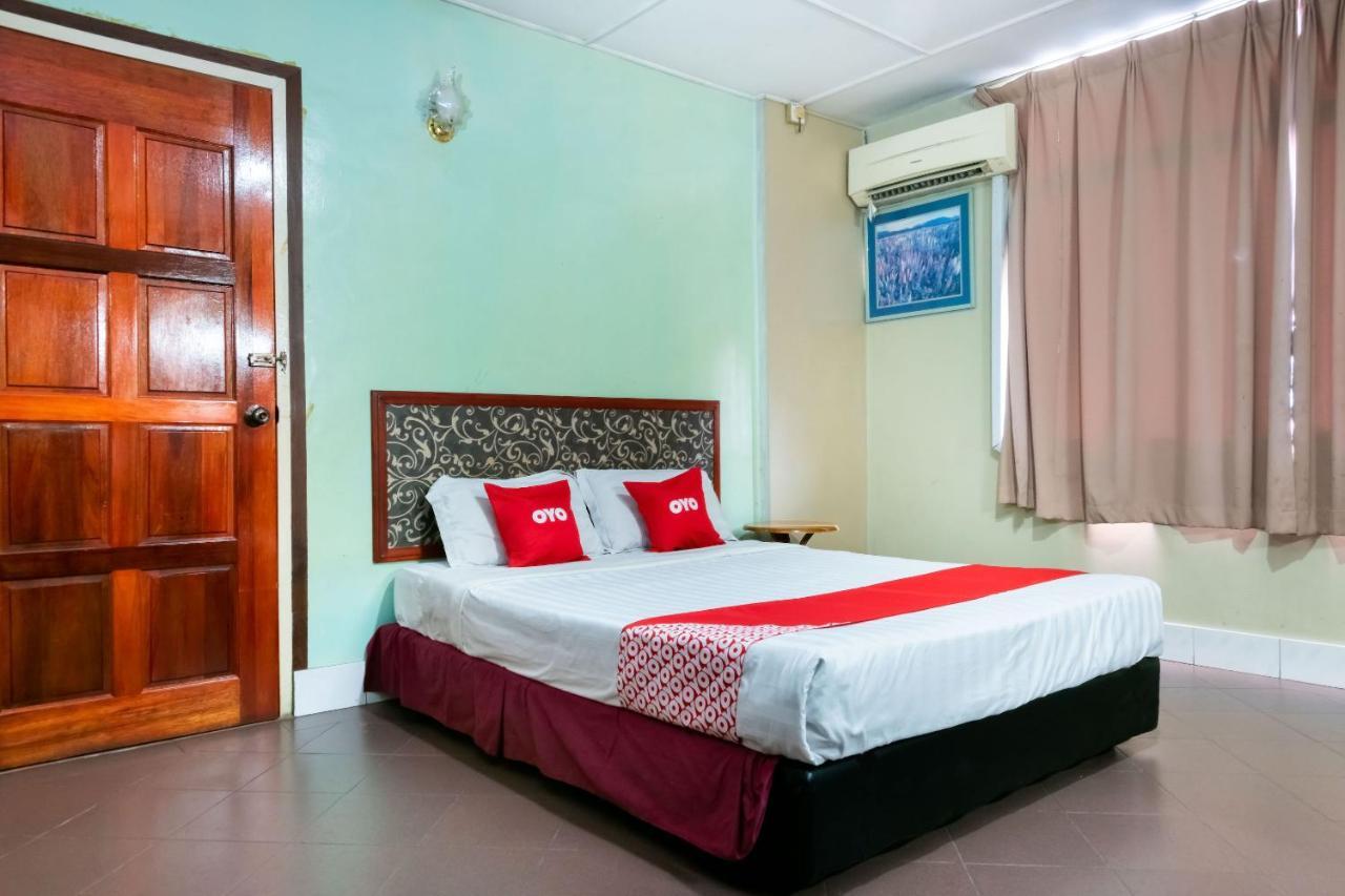 تاواو Oyo 89997 Kurnia Hotel المظهر الخارجي الصورة