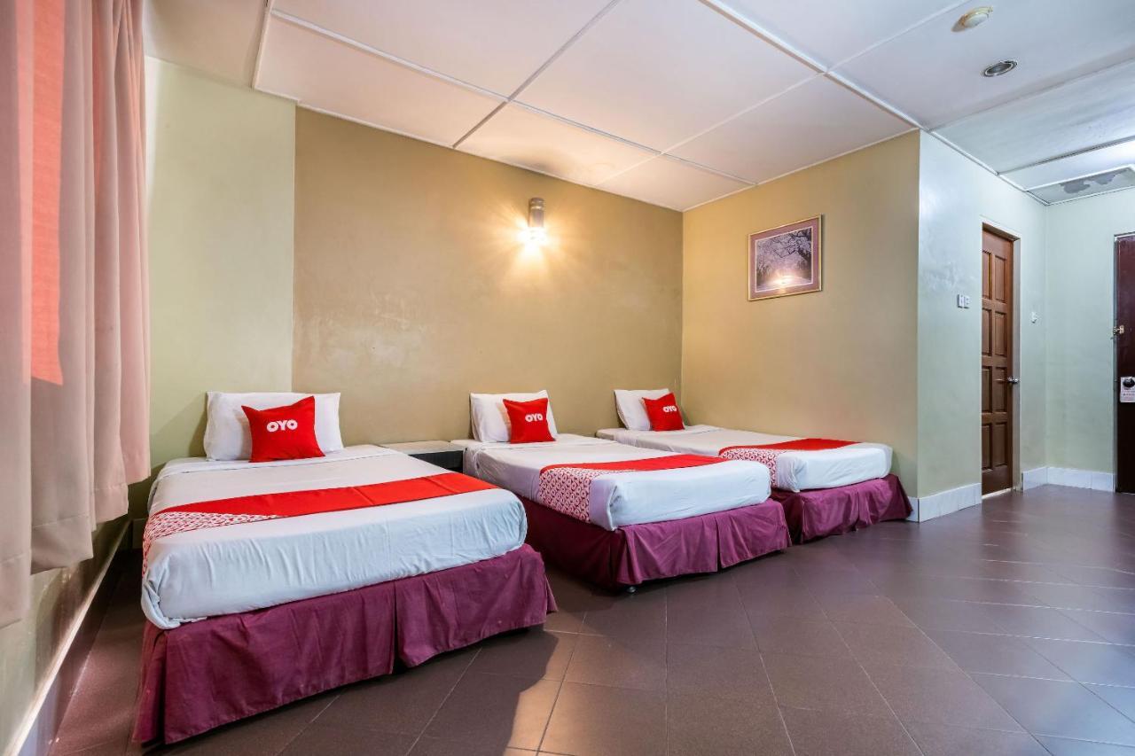 تاواو Oyo 89997 Kurnia Hotel المظهر الخارجي الصورة