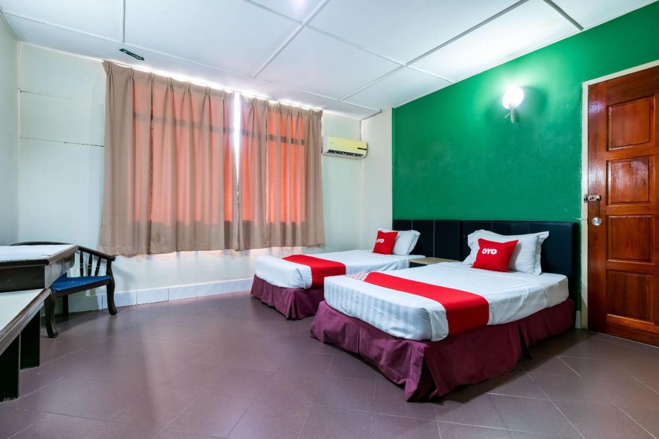 تاواو Oyo 89997 Kurnia Hotel المظهر الخارجي الصورة