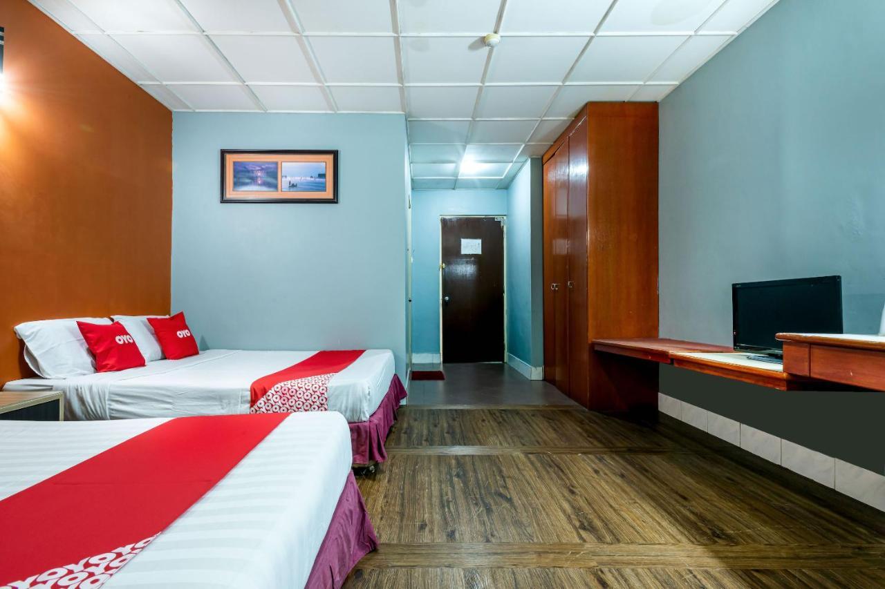 تاواو Oyo 89997 Kurnia Hotel المظهر الخارجي الصورة