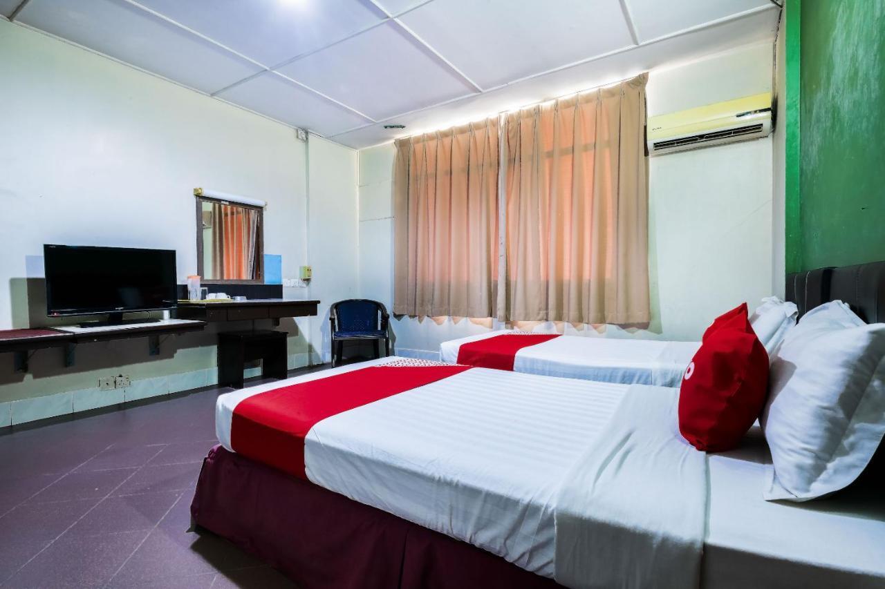 تاواو Oyo 89997 Kurnia Hotel المظهر الخارجي الصورة