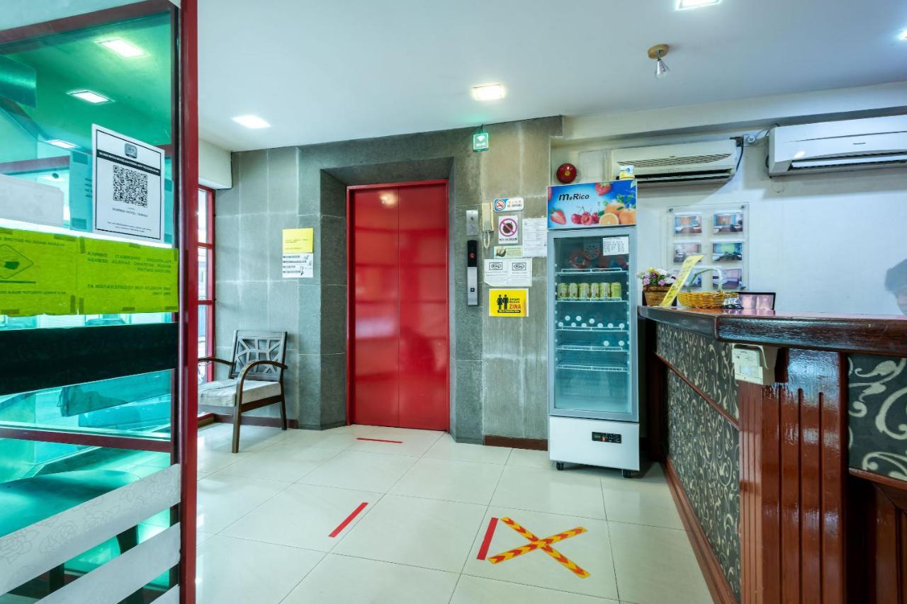 تاواو Oyo 89997 Kurnia Hotel المظهر الخارجي الصورة